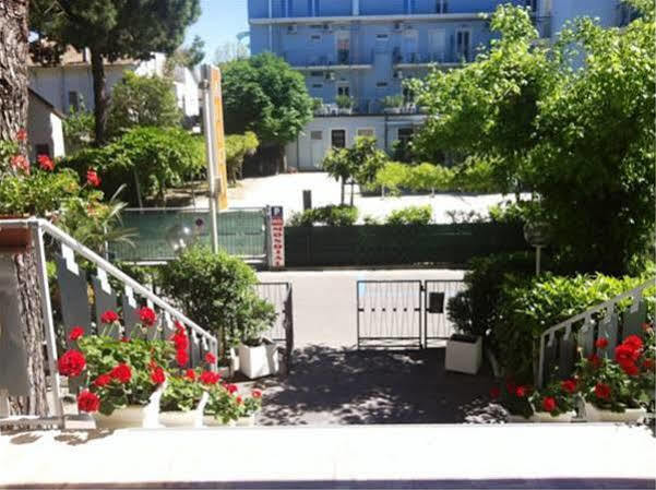 Alice Hotel Cervia Exterior foto